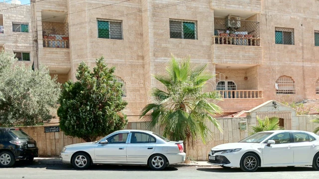شقة - ضاحية الأمير حسن بجانب مسجد محمد بن هملان - 55000 دأ