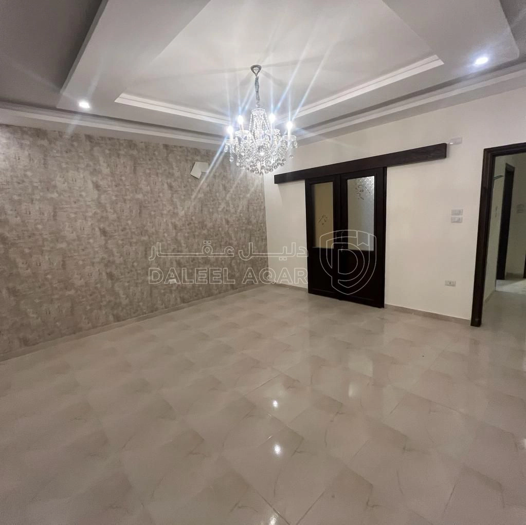 شقة في اربد - الحي الشرقي - شارع عبد الله البلوي - 60,000 دأ - صورة 1