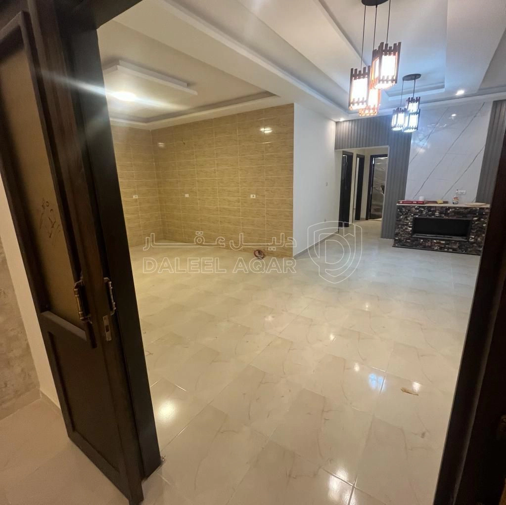 شقة في اربد - الحي الشرقي - شارع عبد الله البلوي - 60,000 دأ - صورة 1