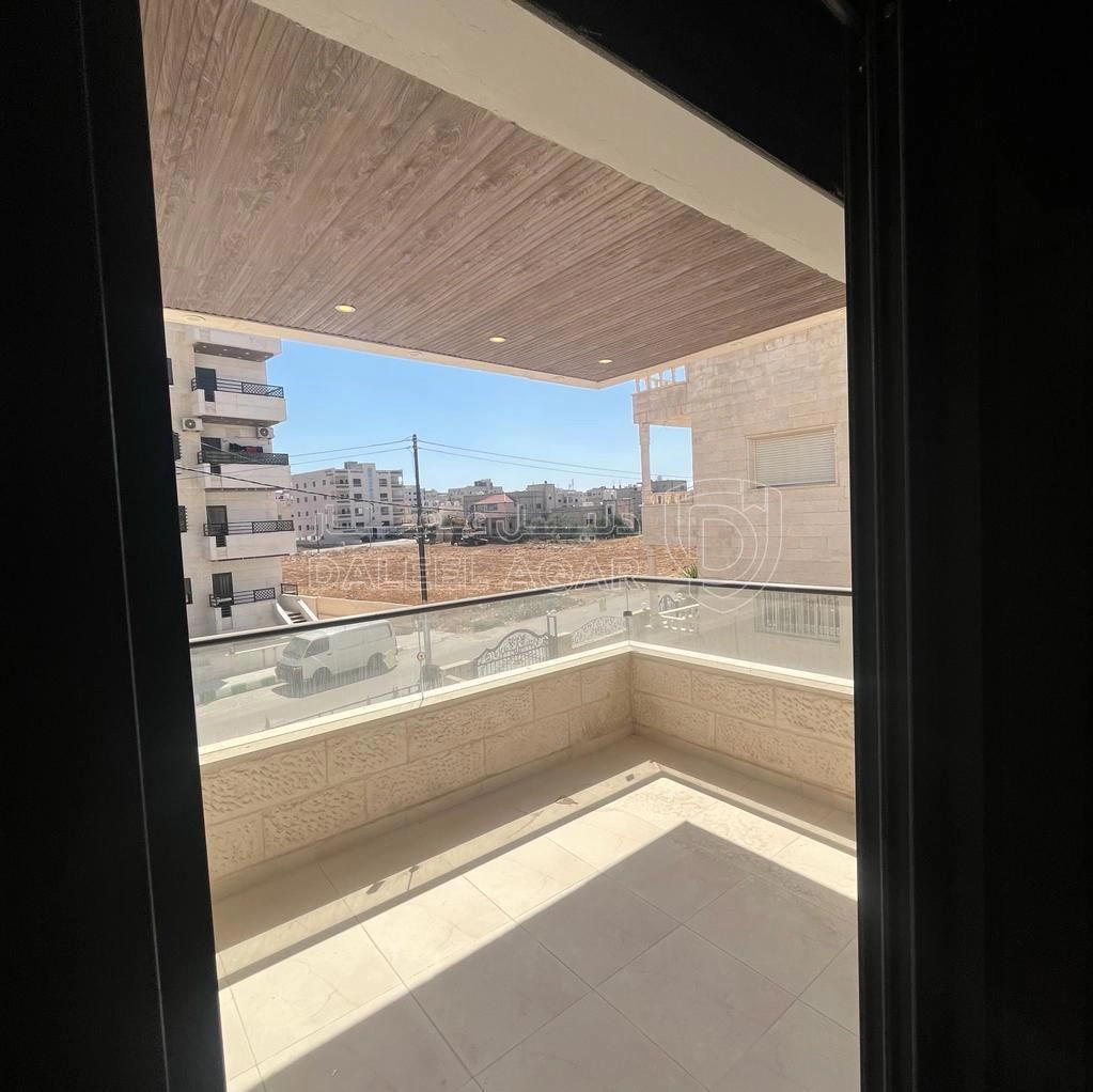 شقة في اربد - الحي الشرقي - شارع عبد الله البلوي - 60,000 دأ - صورة 1