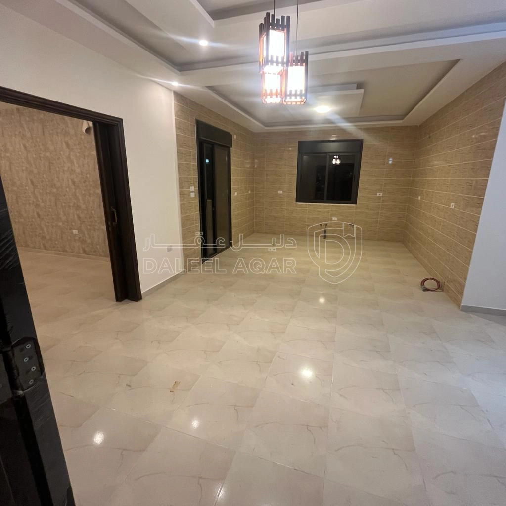 شقة في اربد - الحي الشرقي - شارع عبد الله البلوي - 60,000 دأ - صورة 1