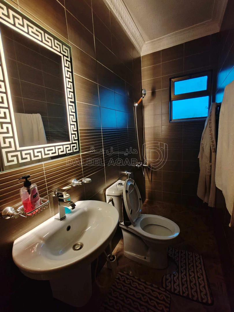 شقة في عمان طبربور مقابل كلية الشهيد فيصل العسكرية شارع   - 71,000 دأ - صورة 1