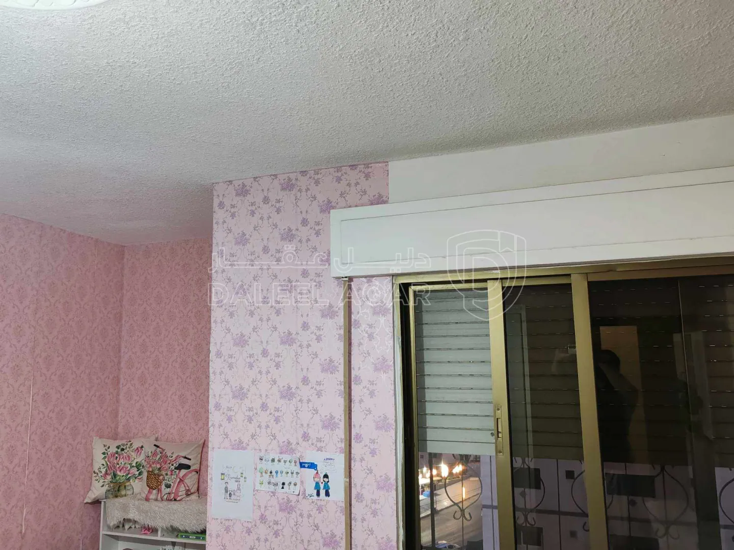 شقة في عمان طبربور مقابل كلية الشهيد فيصل العسكرية شارع   - 71,000 دأ - صورة 1