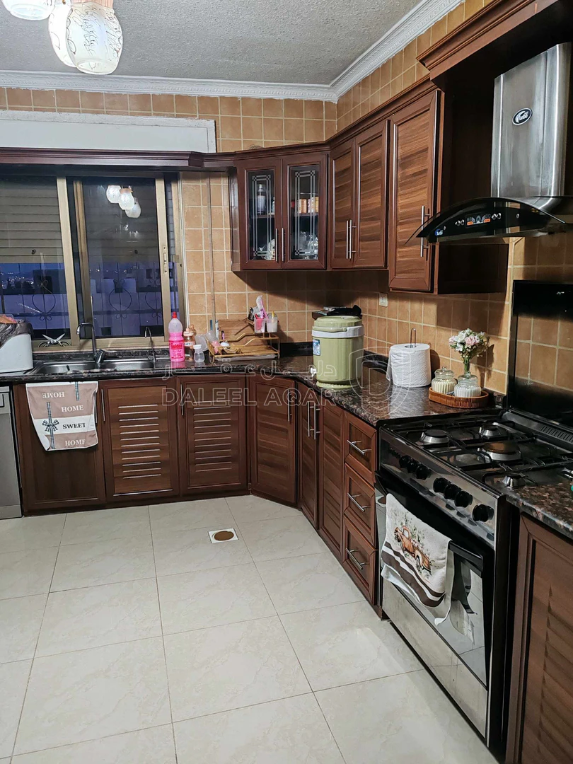 شقة في عمان طبربور مقابل كلية الشهيد فيصل العسكرية شارع   - 71,000 دأ - صورة 1