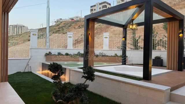 فيلا/منزل - La Canelle - 495000 دأ