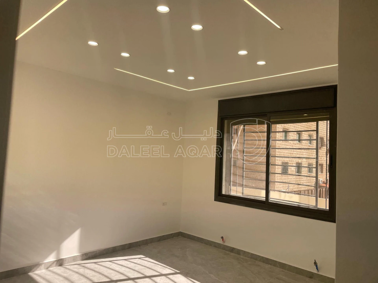 شقة في عمان ام زويتينه قرب مدارس الرواد - 80,000 دأ - صورة 1