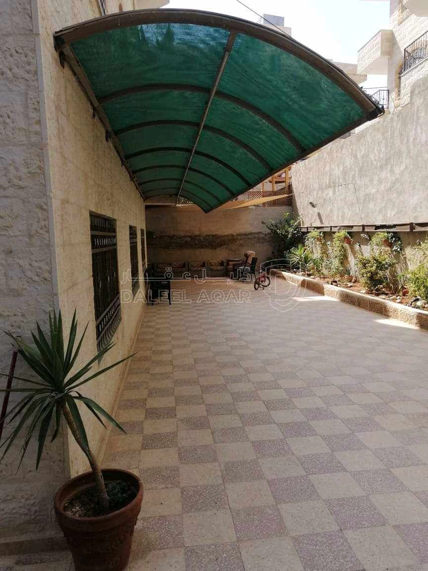 شقة في عين الباشا حي الأمير علي  - 60,000 دأ - صورة 1