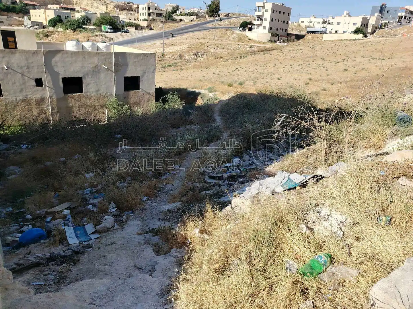 أرض في ماركا / المغيرات بجانب مسجد الحرمين - 23,000 دأ - صورة 1