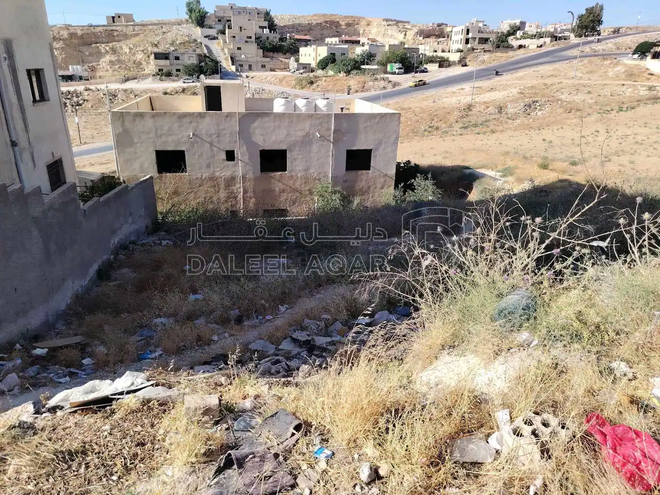 أرض في ماركا / المغيرات بجانب مسجد الحرمين - 23,000 دأ - صورة 1