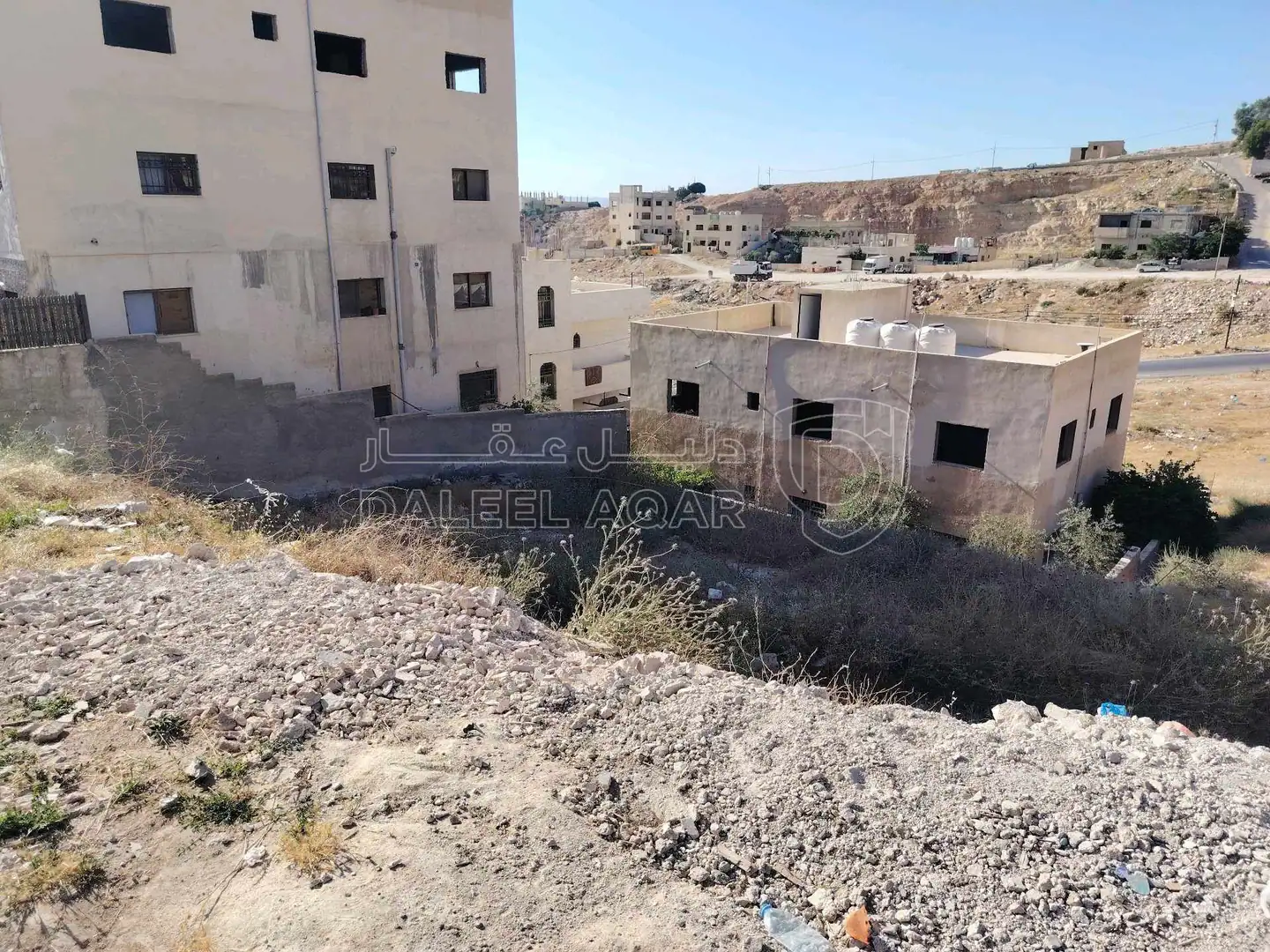 أرض في ماركا / المغيرات بجانب مسجد الحرمين - 23,000 دأ - صورة 1
