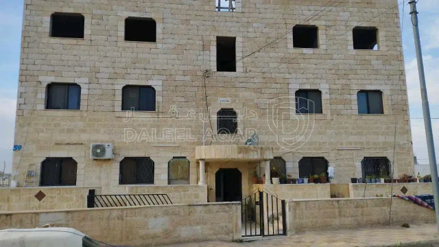 مبنى - عمان ماركا الشمالية حي المطار بجانب الكوكا كولا - 170000 دأ