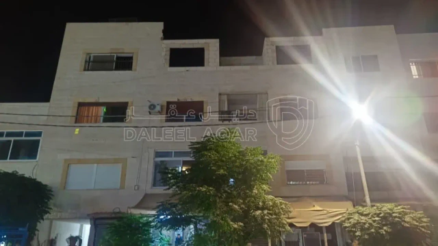 مبنى - مادبا حنينا شارع ابو بكر الصديق  - 370000 دأ