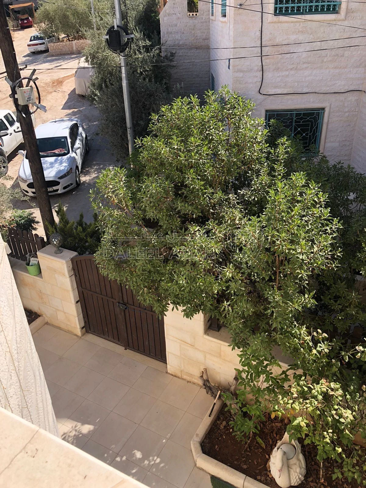 فيلا/منزل في الزرقاء جبل طارق قرب مدارس الوطن العربي شارع عمرو - 99,000 دأ - صورة 4
