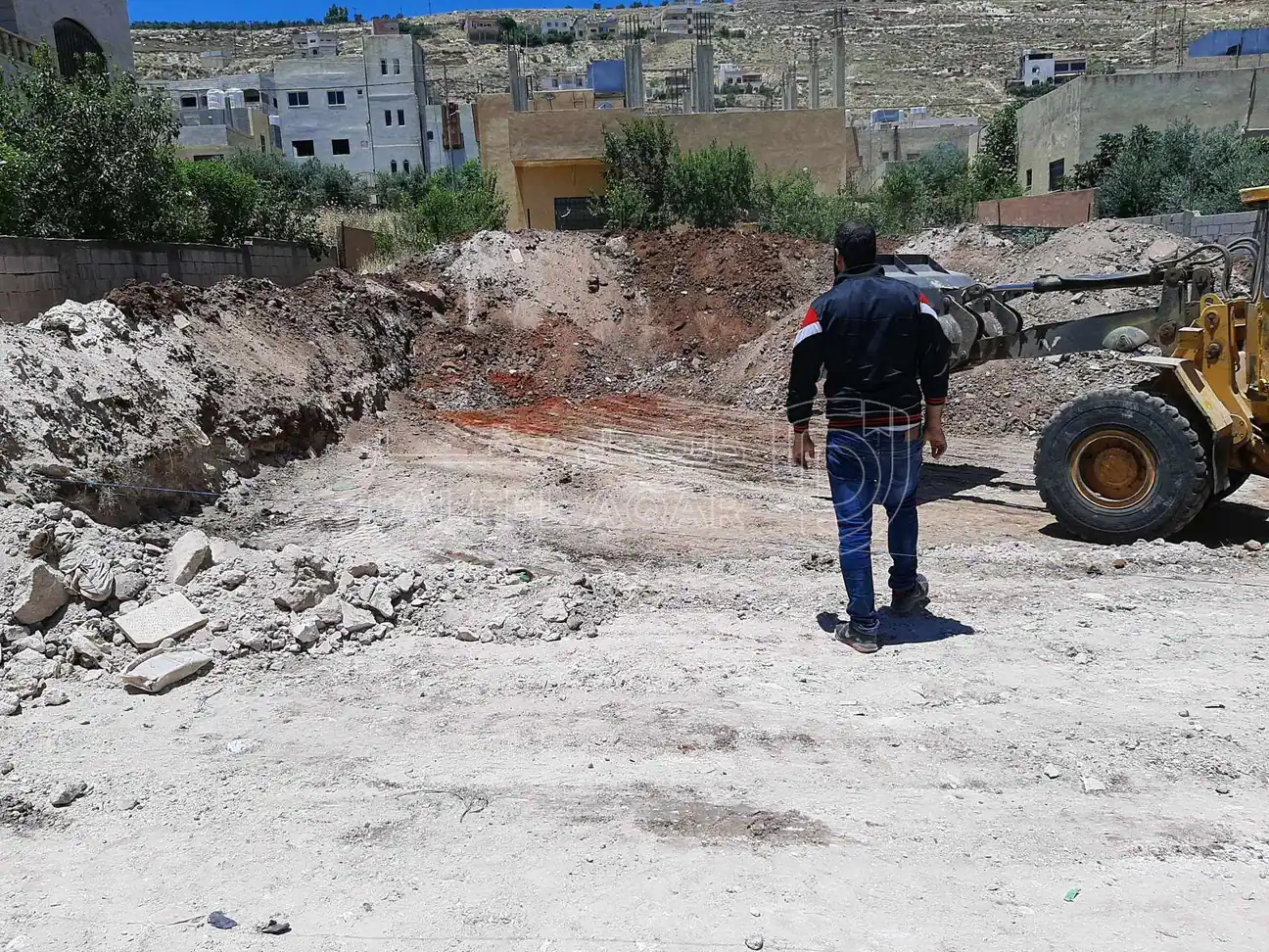 فيلا/منزل في عمان عين الباشا اسكان قاقيش مقابل مسجد الفاروق - 120,000 دأ - صورة 1