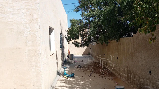 فيلا/منزل في عمان عين الباشا اسكان قاقيش مقابل مسجد الفاروق  - 105,000 دأ - صورة NaN