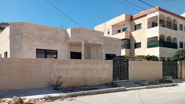 فيلا/منزل في عمان عين الباشا اسكان قاقيش مقابل مسجد الفاروق  - 105,000 دأ - صورة NaN