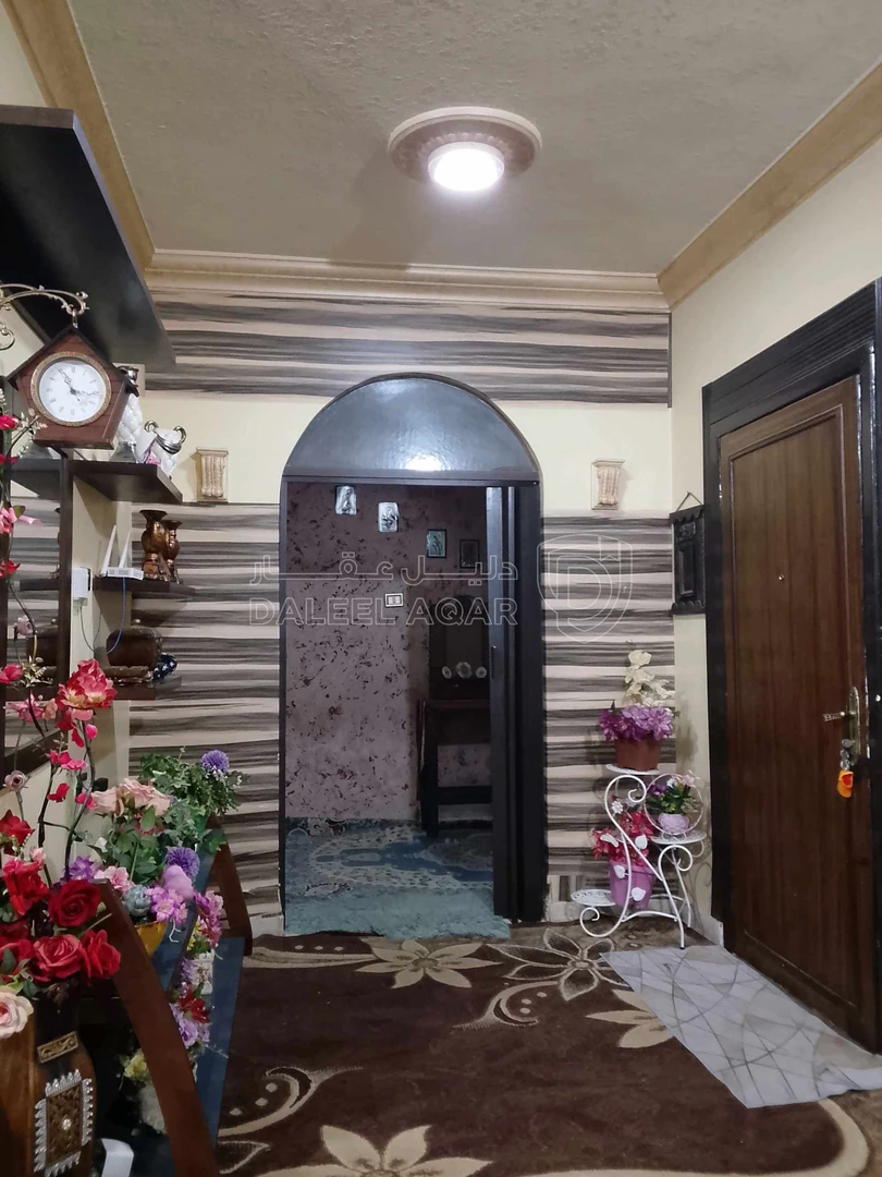 شقة في عمان - ضاحية الأمير حسن  - 40,000 دأ - صورة 1