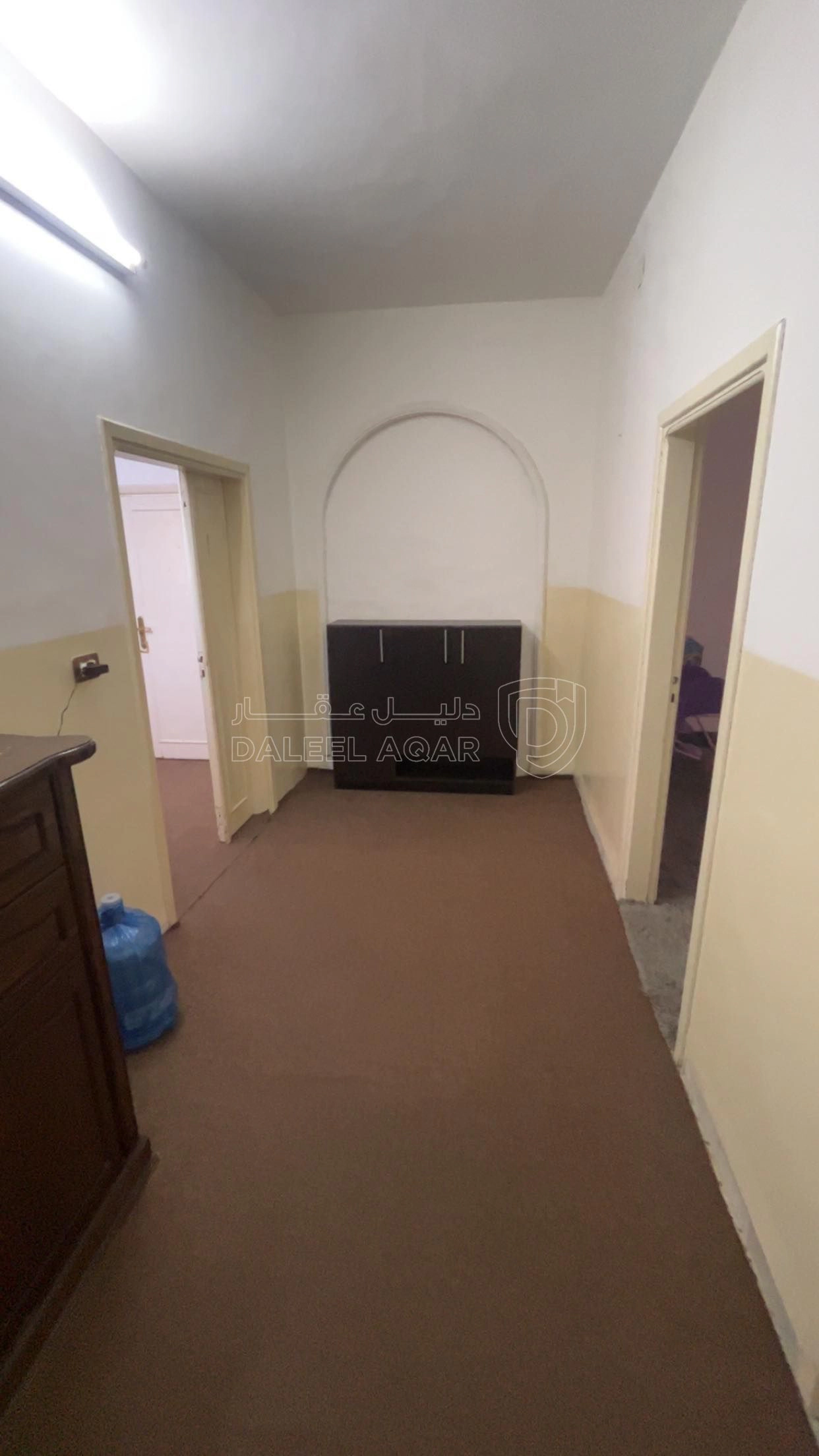 شقة في الزرقاء- حي رمزي  - 35,000 دأ - صورة 1