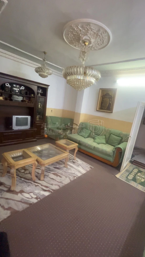 شقة في الزرقاء- حي رمزي  - 35,000 دأ - صورة 1