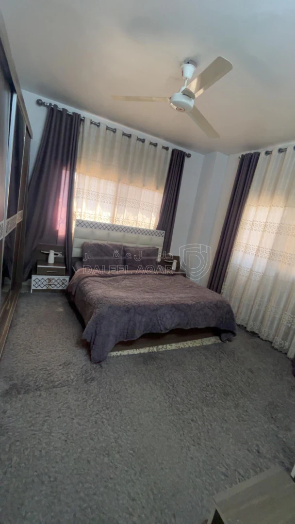 شقة في الزرقاء- حي رمزي  - 35,000 دأ - صورة 1