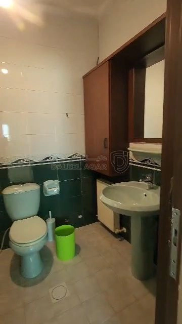 شقة في ضاحية الرشيد بالقرب من اسكان اميمة  - 72,000 دأ - صورة 1