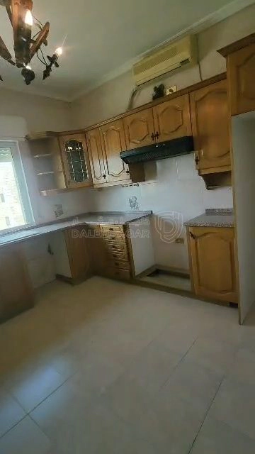 شقة في ضاحية الرشيد بالقرب من اسكان اميمة  - 72,000 دأ - صورة 1