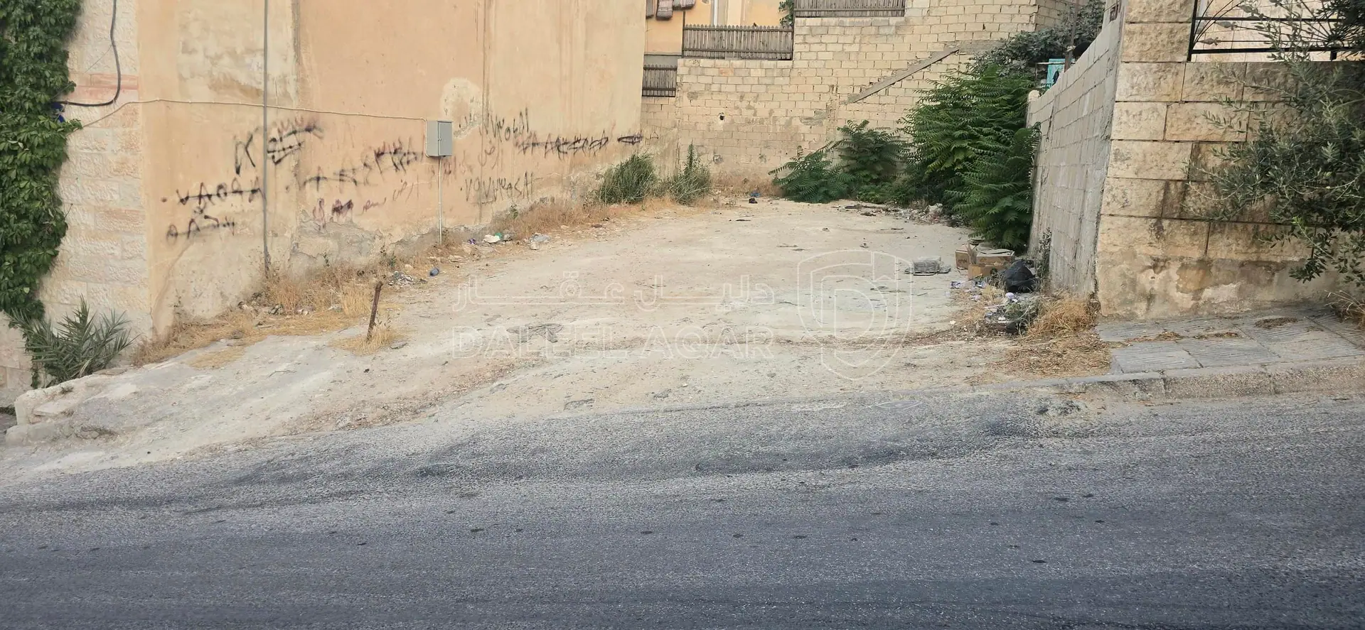 أرض في خلف البريد مقابل سوبر ماركت لينا  - 13,000 دأ - صورة 1
