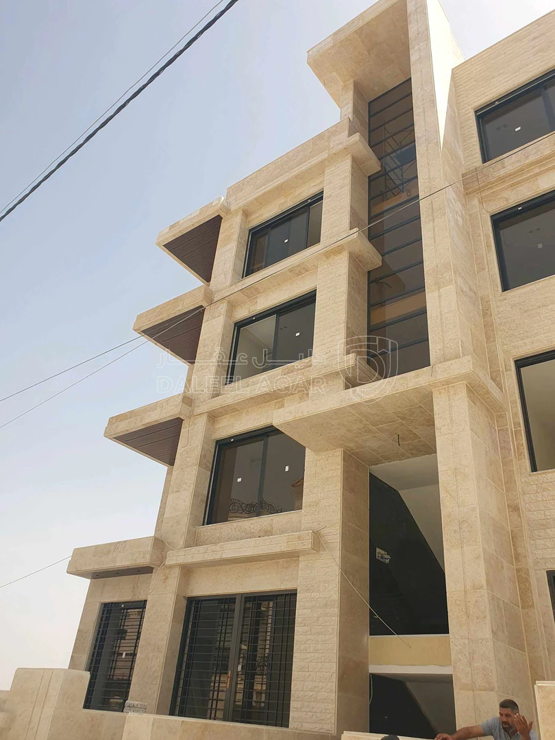 شقة في الجبيهه - 150,000 دأ - صورة 1