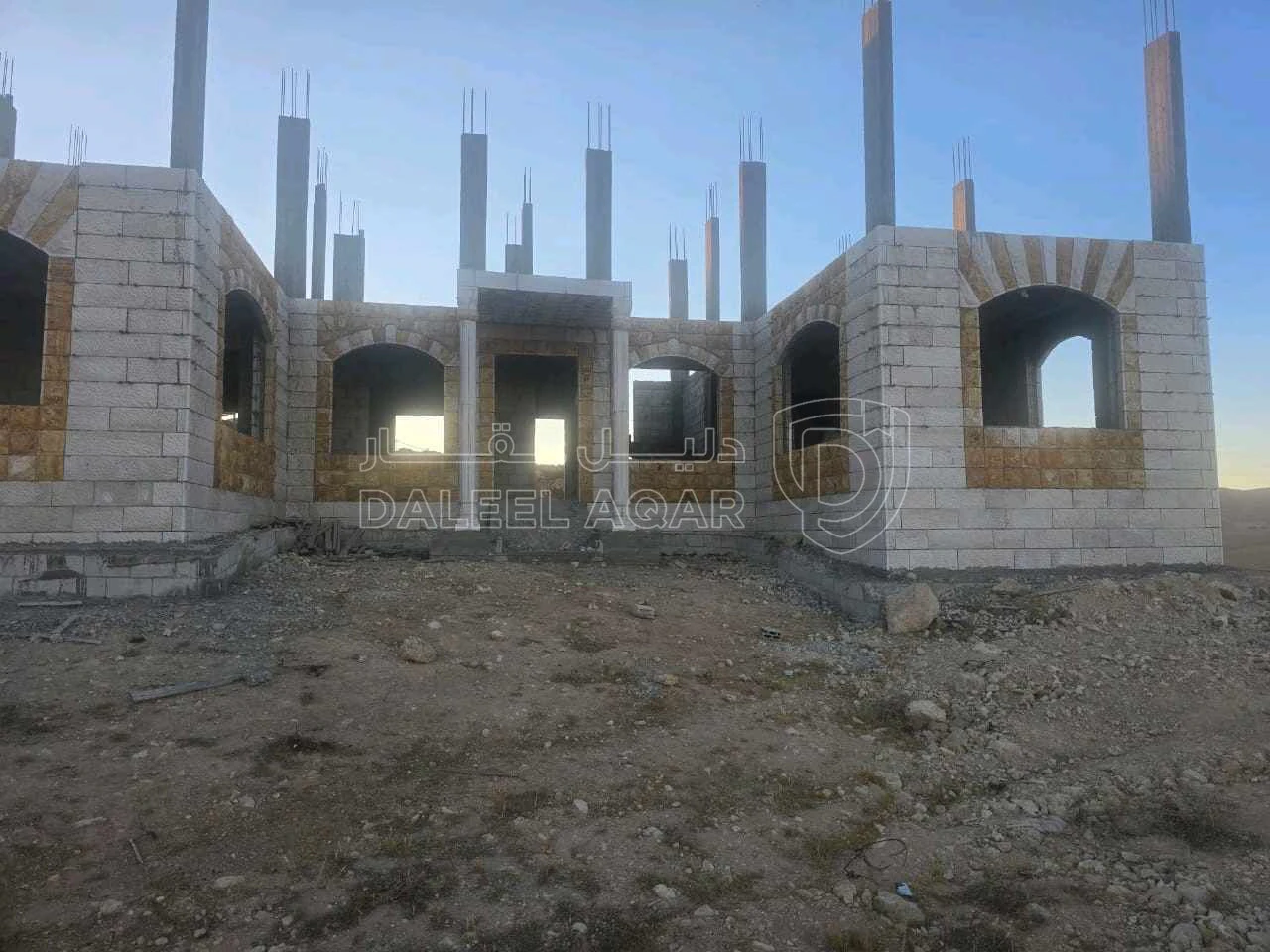 مزرعة/شاليه في شارع عين الرئيسي بعد المركز الصحي ١ كيلو متر  - 55,000 دأ - صورة 1