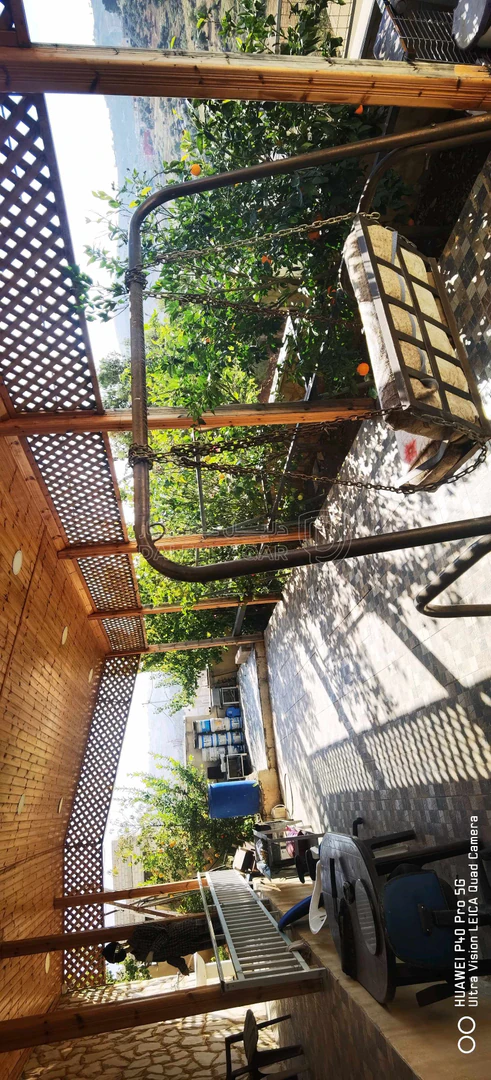 فيلا/منزل في ام رمانة بيرين قرب ملعب ام رمانة البلدي - 65,000 دأ - صورة 1