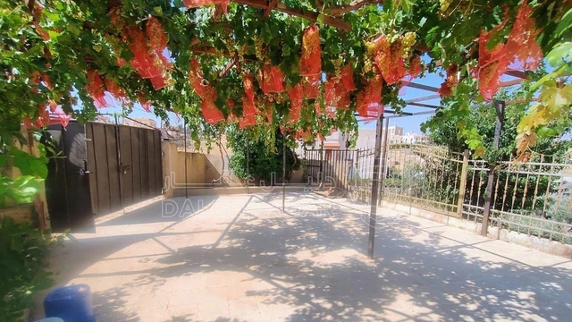 مزرعة/شاليه - عمان ناعور منطقه ام البساتين  - 185000 دأ