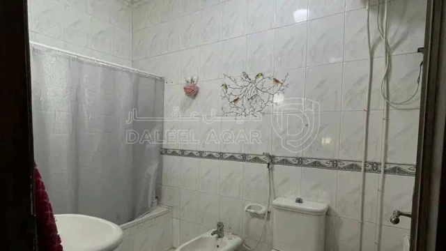 شقة - شقة للبيع عرجان طابق ٣ مع روف - 65000 دأ