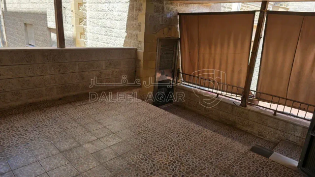 شقة - طبربور بالقرب من دريم هوم بناء ١٢ سنة - 54000 دأ