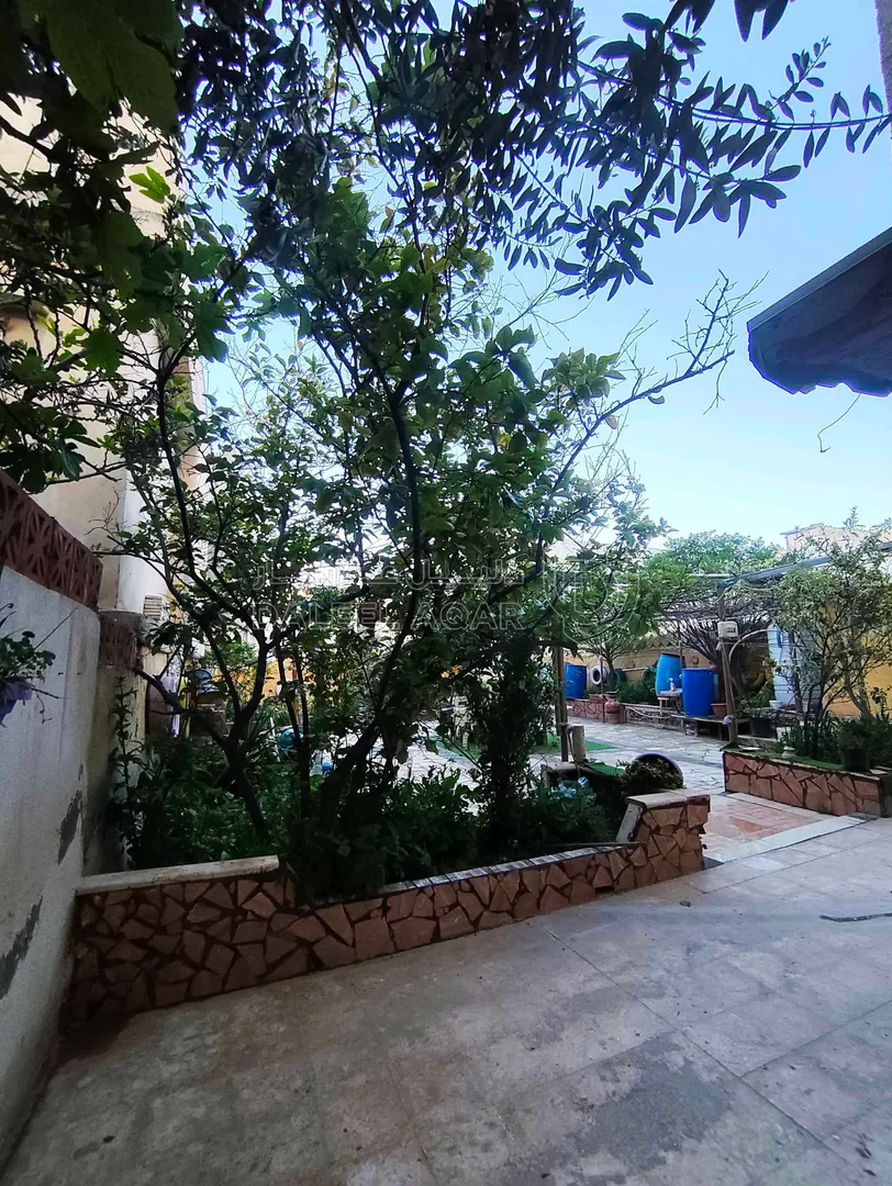 فيلا/منزل في الرصيفة الجبل الشمالي حي القادسية خلف مدرسة آمنة - 60,000 دأ - صورة 1