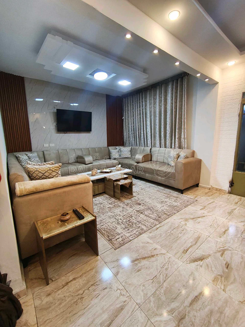 فيلا/منزل في الرصيفة الجبل الشمالي حي القادسية خلف مدرسة آمنة - 60,000 دأ - صورة 1