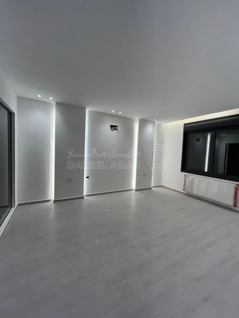 شقة في في خلدا قرب مدارس ساندس تشطيب ملوكي  - 146,000 دأ - صورة 1