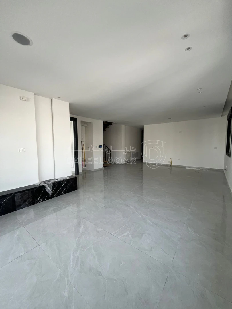 شقة في في خلدا قرب مدارس ساندس تشطيب ملوكي  - 146,000 دأ - صورة 1