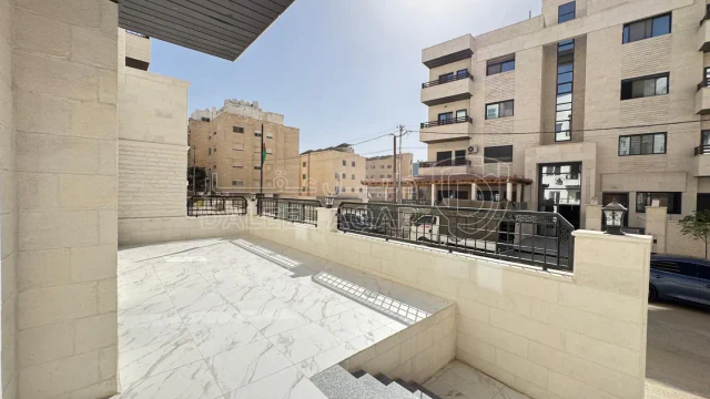 شقة - عمان أبو نصير - خلف الأكاديمية البحرية مباشرة - 72000 دأ
