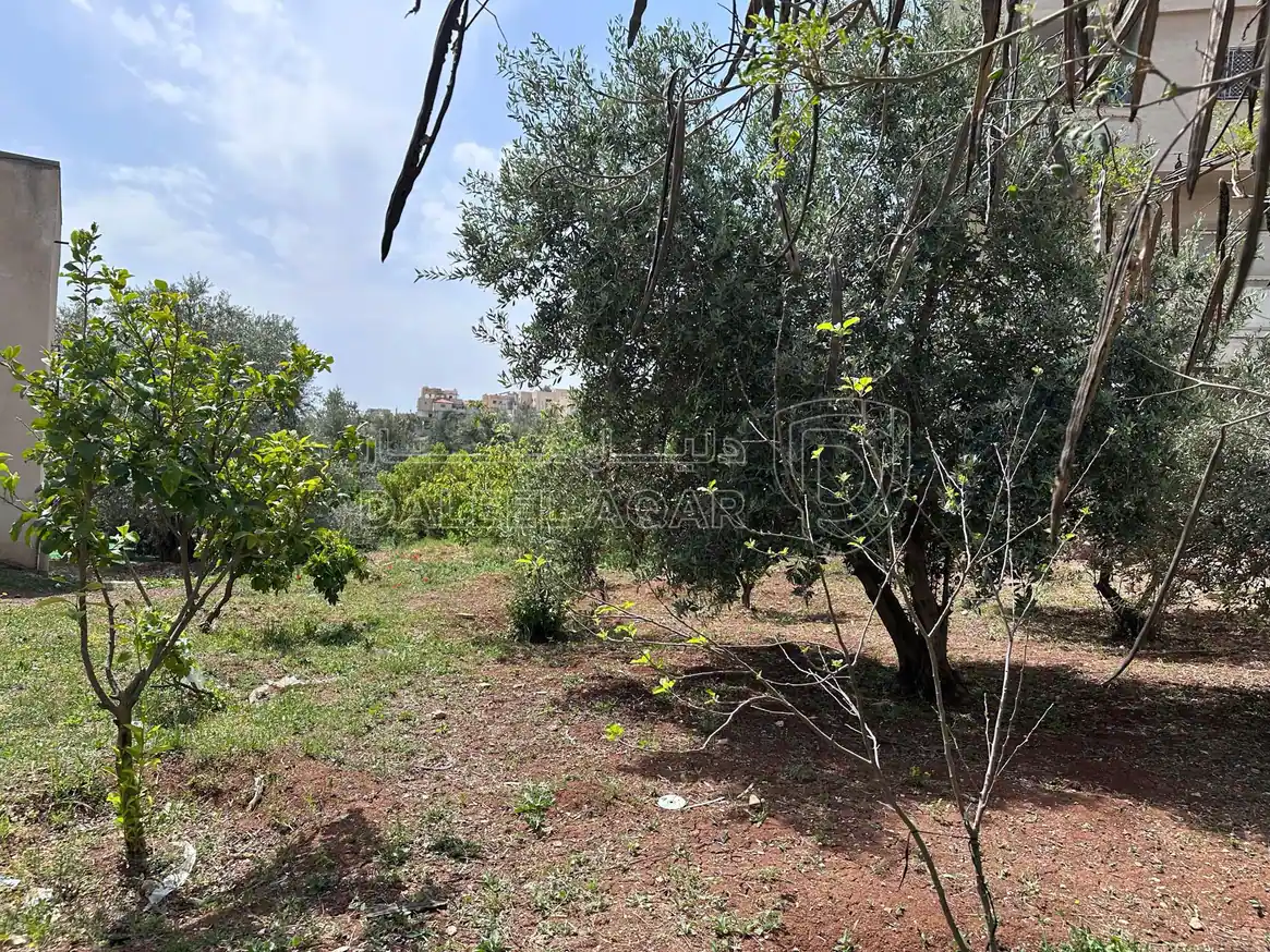 فيلا/منزل في اربد بيت راس . حيّ الاذاعه  - 130,000 دأ - صورة 1