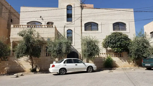 فيلا/منزل - الزرقاء، جبل طارق - 125000 دأ