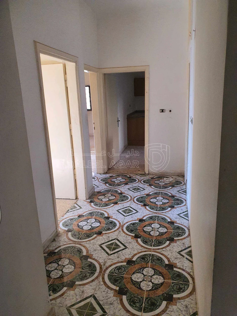 شقة في خريبه السوق قريب من ديوان العميان - 35,000 دأ - صورة 1