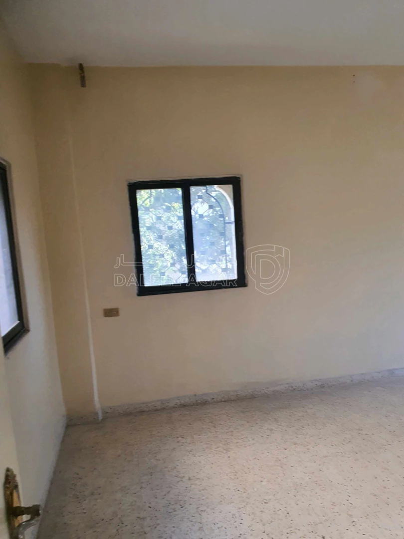 شقة في خريبه السوق قريب من ديوان العميان - 35,000 دأ - صورة 1
