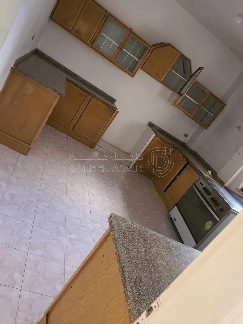 شقة في خريبه السوق قريب من ديوان العميان - 35,000 دأ - صورة 1