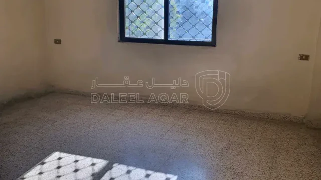 شقة - خريبه السوق قريب من ديوان العميان - 35000 دأ
