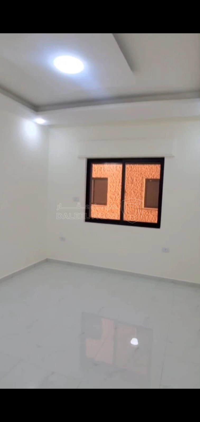 شقة في ضاحية الاقصى - قرب اشارات مستشفى الأمير حمزة - 54,000 دأ - صورة 1
