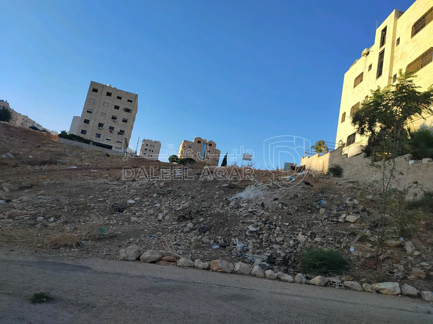 أرض في ارض قرب وزارة الصحة وشارع الاستقلال - 73,000 دأ - صورة 1