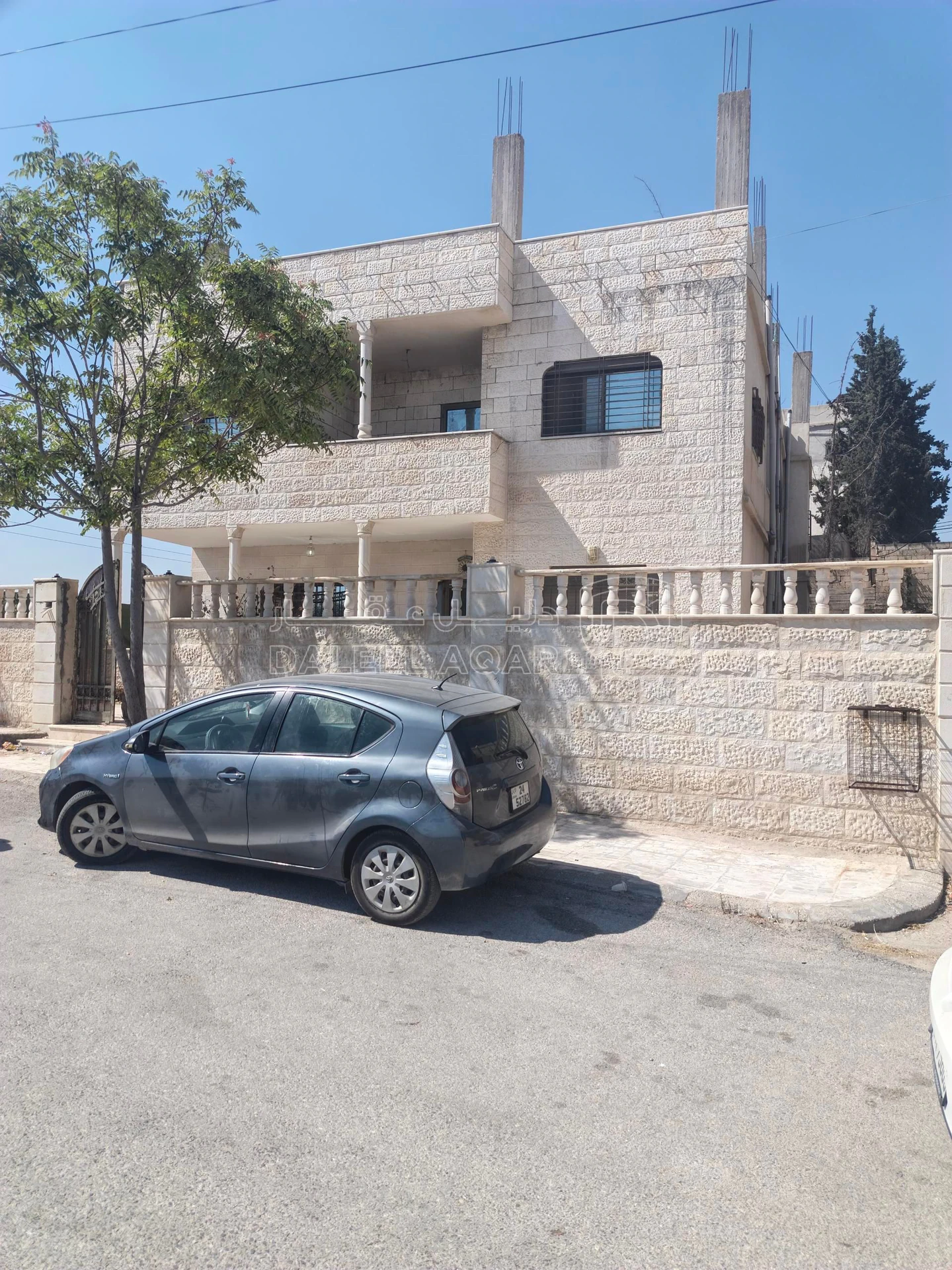 فيلا/منزل في الزرقا جريبا قرب اسواق الماجد  - 125,000 دأ - صورة 1