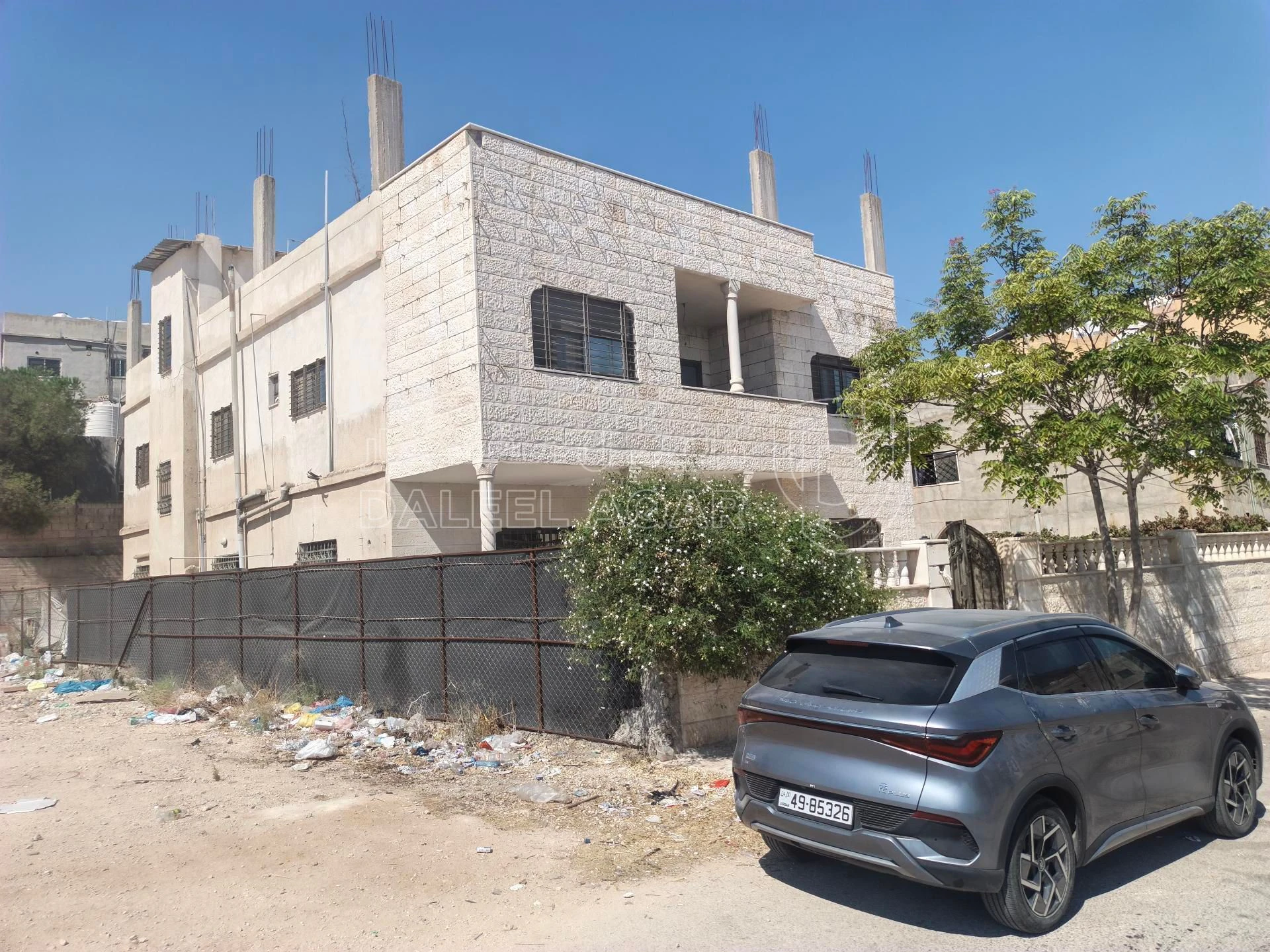 فيلا/منزل في الزرقا جريبا قرب اسواق الماجد  - 125,000 دأ - صورة 1