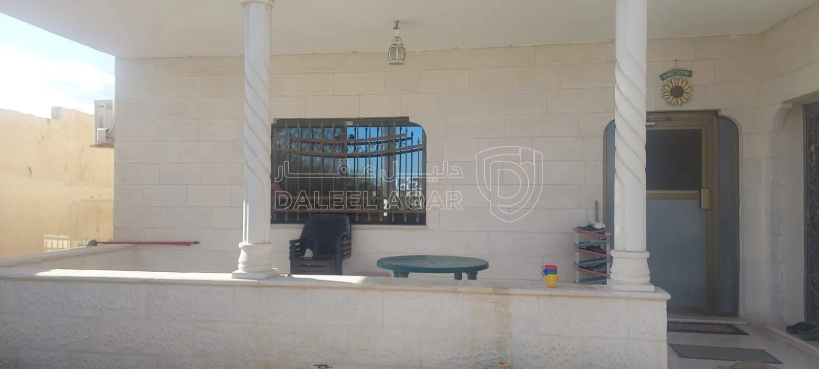 فيلا/منزل في الزرقا جريبا قرب اسواق الماجد  - 125,000 دأ - صورة 1