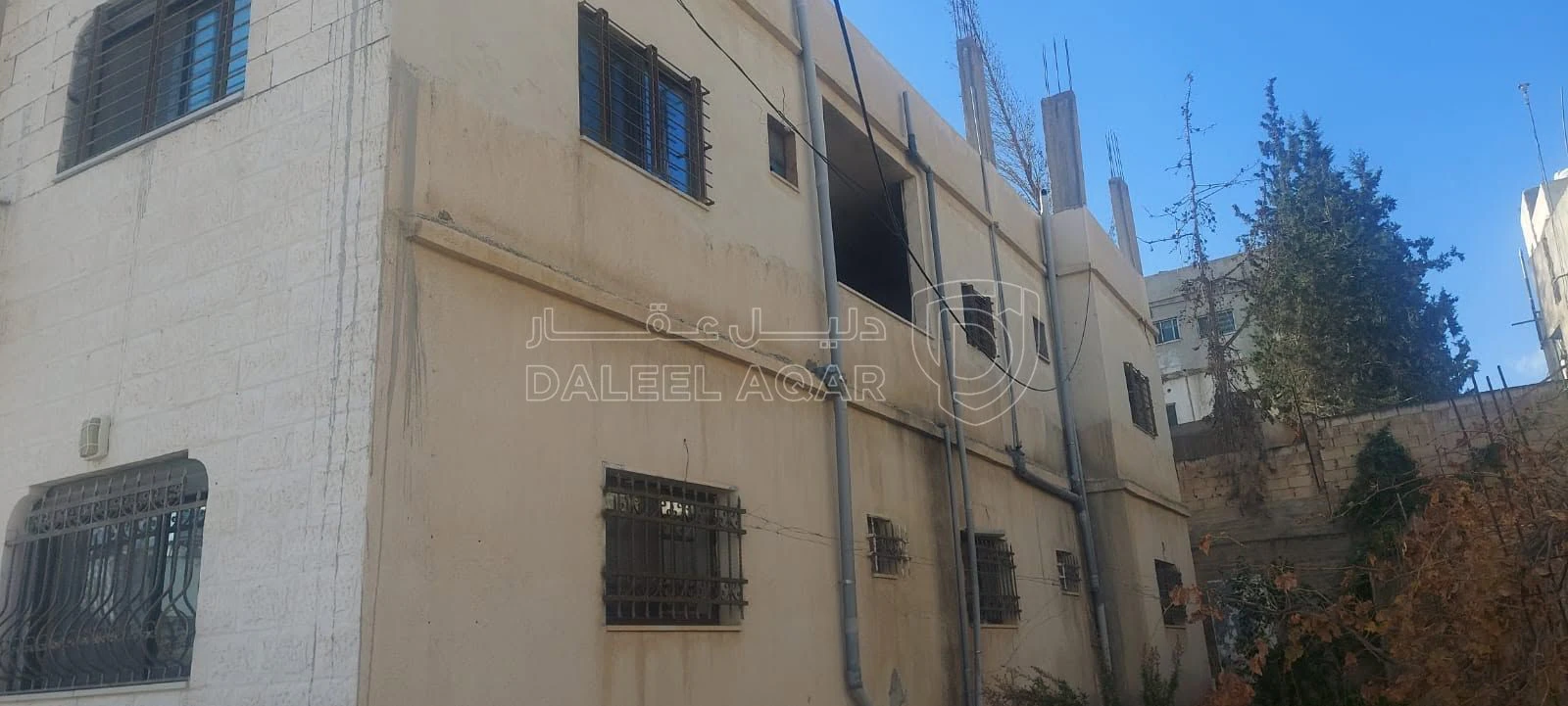 فيلا/منزل في الزرقا جريبا قرب اسواق الماجد  - 125,000 دأ - صورة 1